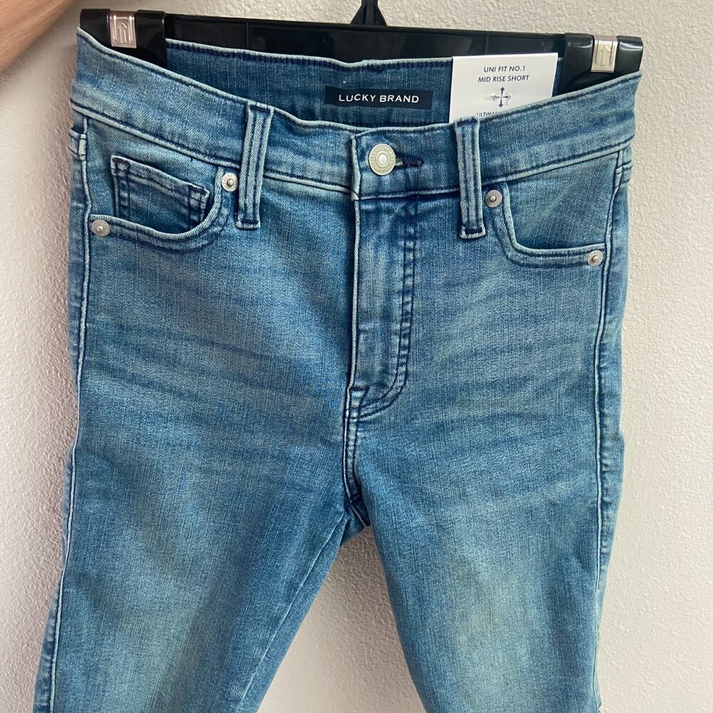 Lucky Brand Womans Size 24 Mid Rise Denim Short -New With Original Tags